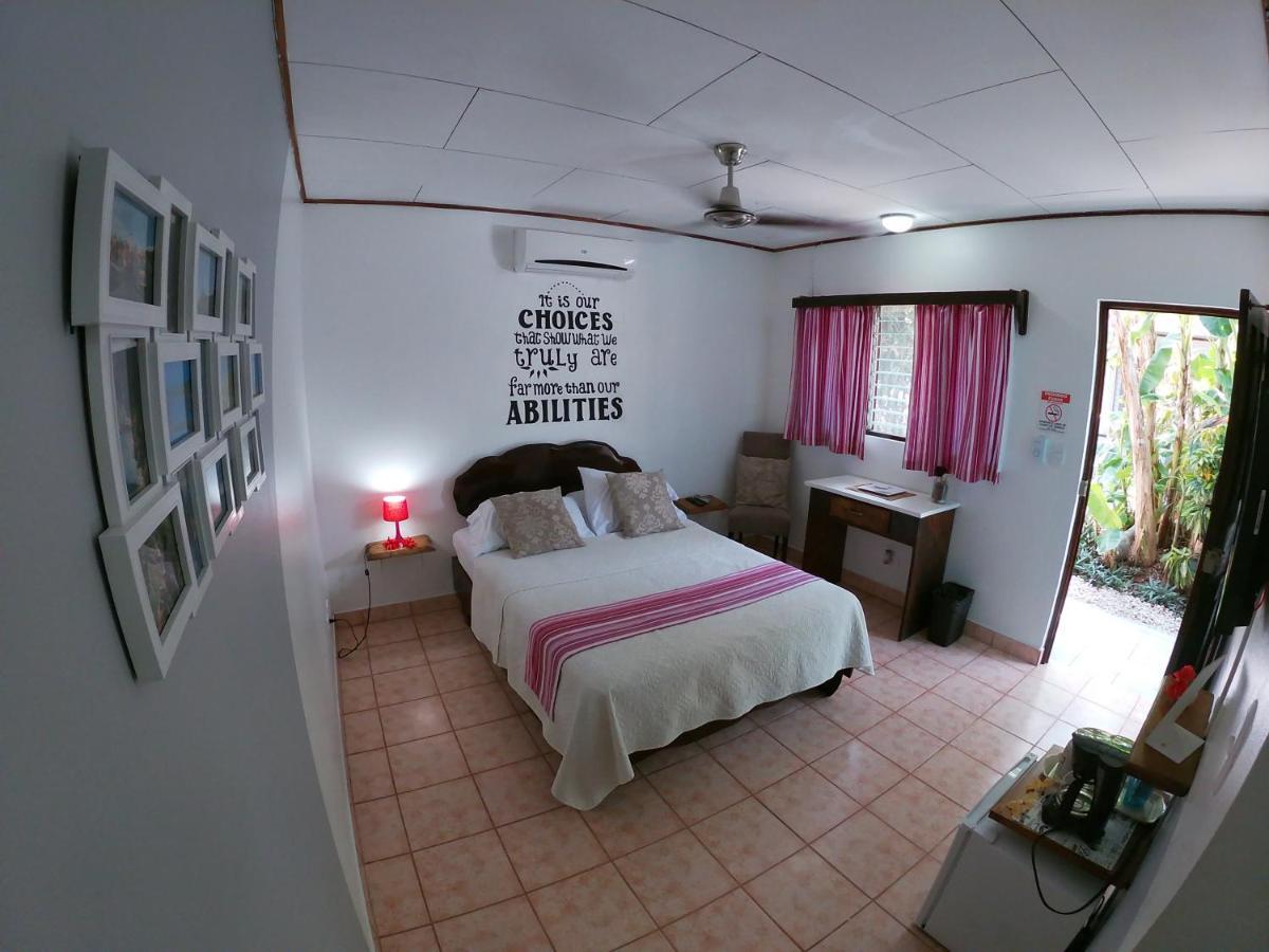 יקו Hotel Perico Azul & Surf Camp מראה חיצוני תמונה